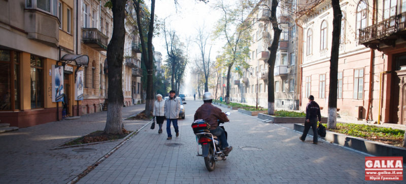 Франківцям обіцяють квітники на вулиці Шевченка до Дня Незалежності
