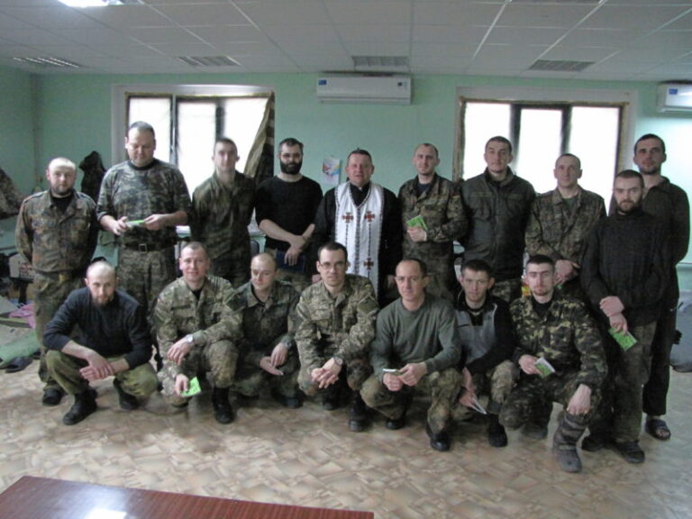 У цей день почалася антитерористична операція, якій теперішній президент пророкував години, а не місяці