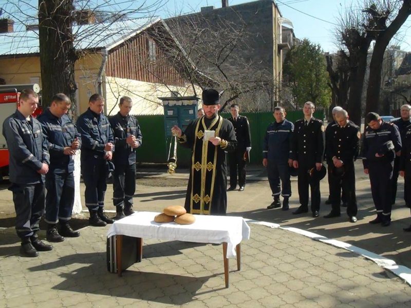 У Франківську вшанували рятувальників, загиблих під час гасіння пожежі на Північному бульварі 12 років тому