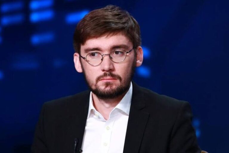 Люди, які сьогодні найбільше вигукують Саакашвілі “Vivat!”, скоро голосніше за інших кричатимуть йому “Ганьба!”, – експерт