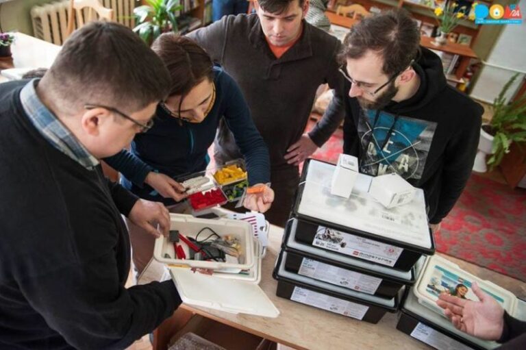 Стало відомо, коли у Франківську запрацює безкоштовний “Робоклуб” для дітей (ФОТО)