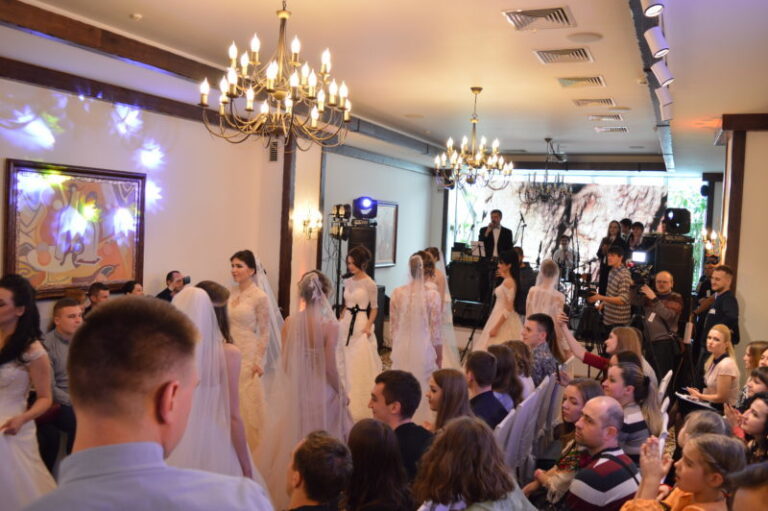 В обласному центрі стартувала наймасштабніша виставка “Весільний WEEKEND’16” (ФОТО)