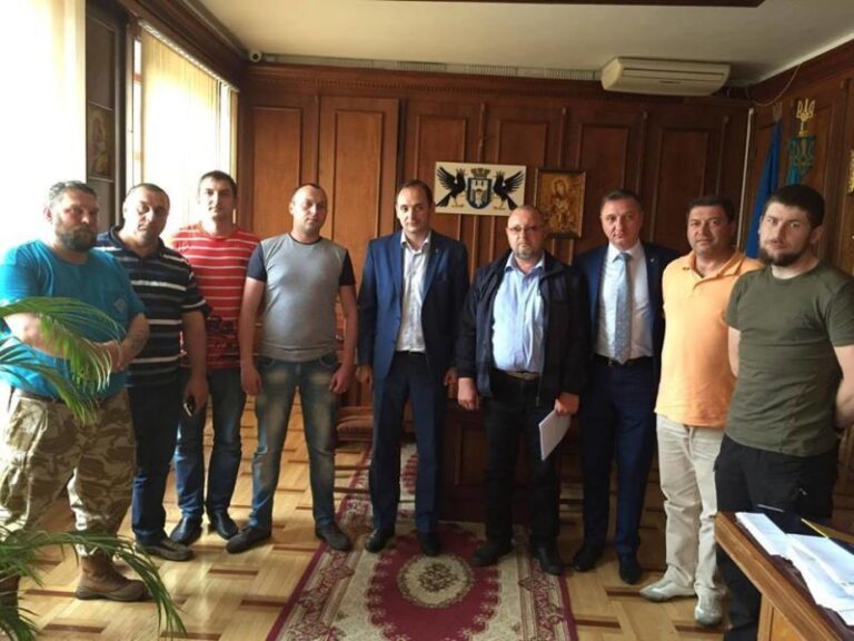 Міська влада за місяць зробила значно більше, ніж за останніх два роки, – учасник АТО