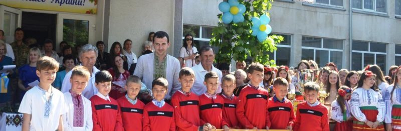 Під час останнього дзвоника відзначили кращих футзалістів Франківська (ФОТО)