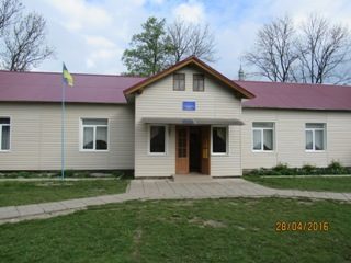 Після Великодніх свят ремонтуватимуть прикарпатський аварійний будинок культури