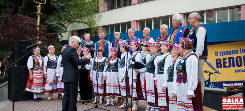 Франківцям дарують святковий настрій на фестивалі “Великодні дзвони” (ФОТО)