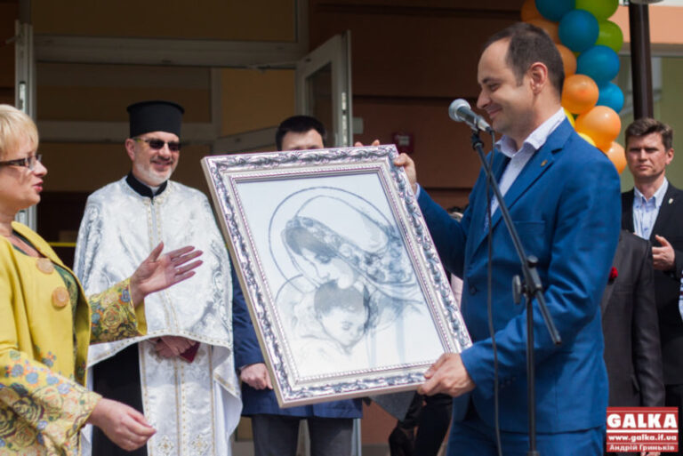 Марцінків хоче зробити “музей” подарунків чиновникам