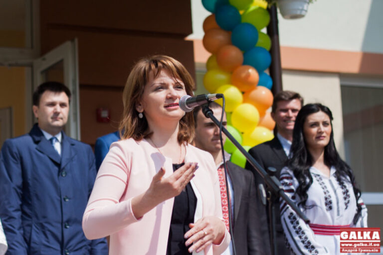 “В цих стінах ваших дітей будуть любити та оберігати”, – Оксана Савчук про дитсадок “Вишиванка”