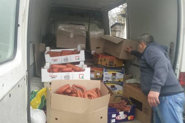 Калуські волонтери ізсмаколиками для бійців дісталися зони АТО на Векликдень (ФОТО)