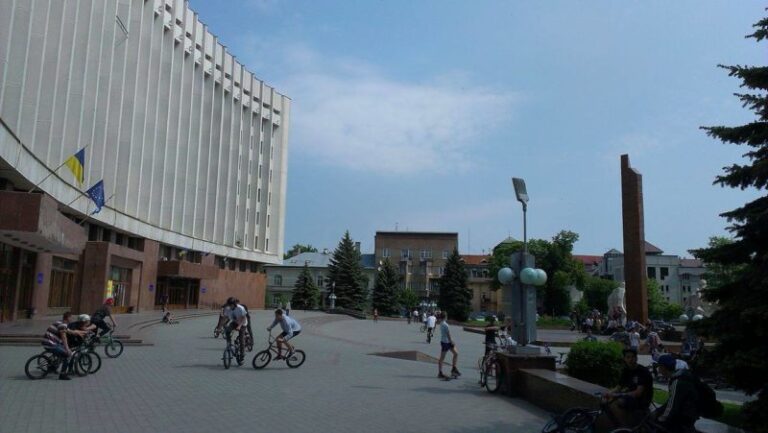 У Франківську відбулися змагання з екстремальних видів спорту (ФОТО, ВІДЕО)