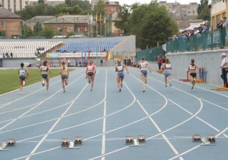 На чемпіонаті України прикарпатські легкоатлети здобули нагороди