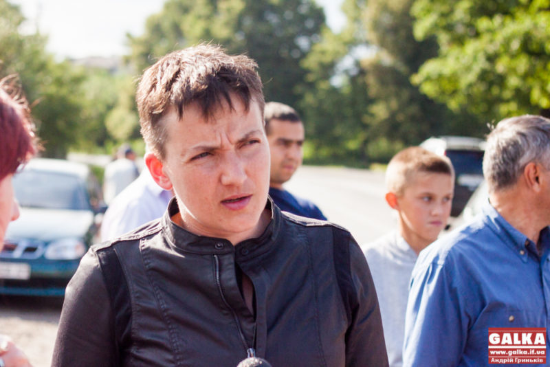 Савченко працювала в службі “секс по телефону”