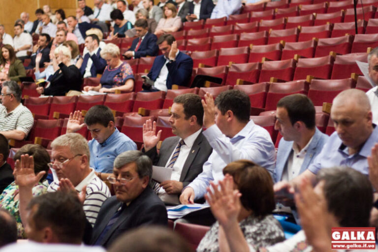 Гендерний моніторинг виборів – на Прикарпатті жінки складають лише 8% серед кандидатів-мажоритарників від топ 10 партій (ІНФОГРАФІКА)