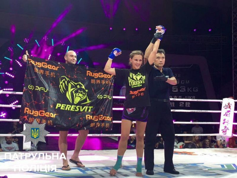 Франківська патрульна перемогла на турнірі з єдиноборств у Китаї (ФОТО)