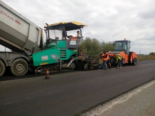 Ремонт прикарпатської частини дороги “Стрий – Чернівці – Мамалига” виконано на 75%