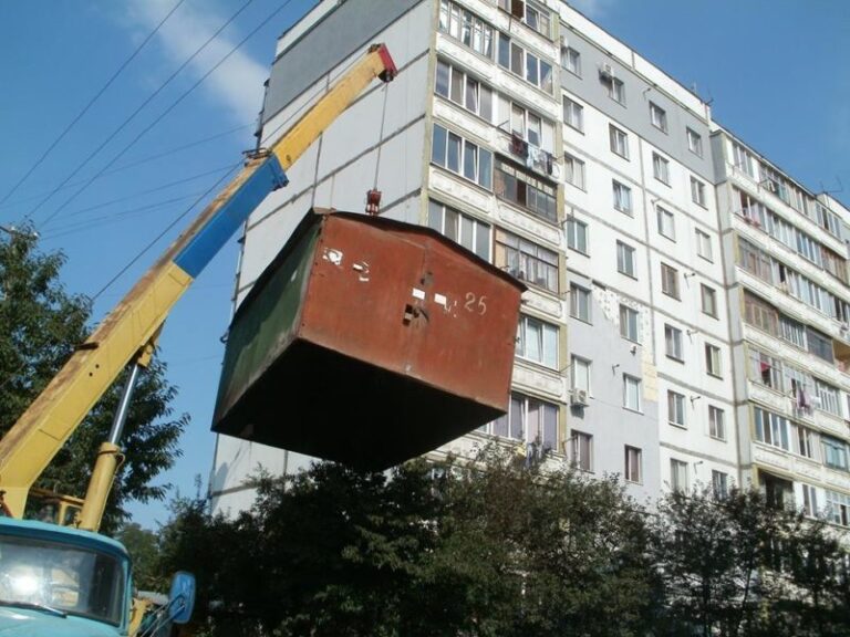 Шість незаконних гаражів демонтують в обласному центрі