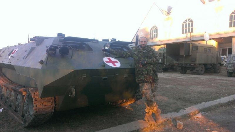 Я лягав спати, а під ліжко клав зброю, – франківський медик розповів про жахи війни (ФОТО)