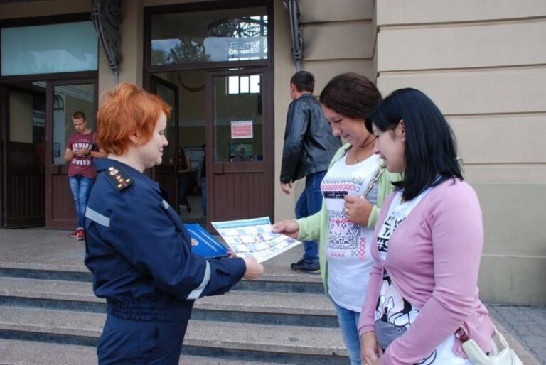 Франківців навчають, як поводитися у натовпі під час святкувань до Дня Незалежності
