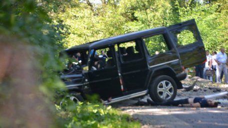 На Львівщині підірвали позашляховик відомого кримінального авторитета – є загиблі (ФОТО)