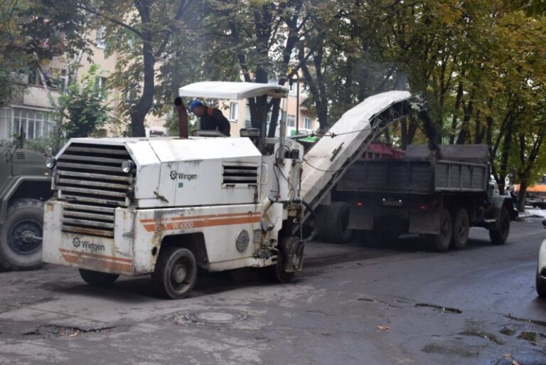 В місті взялися за ремонт Північного бульвару (ФОТО)