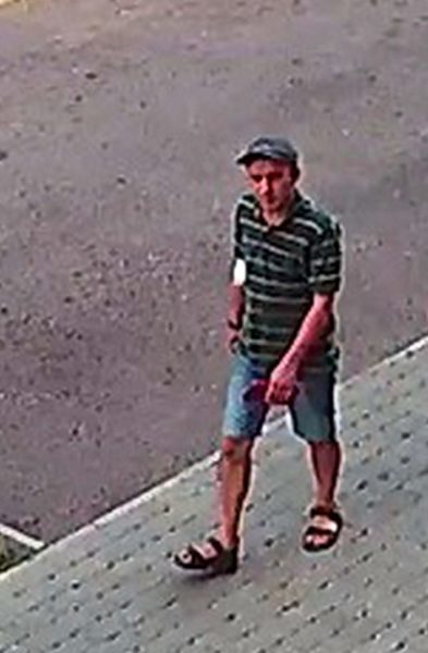 Підозрюваного у крадіжці з дитсадка розшукують у мережі (ВІДЕО)