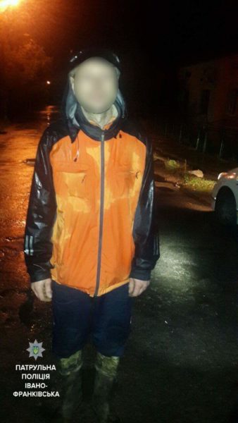злодій вольтметр