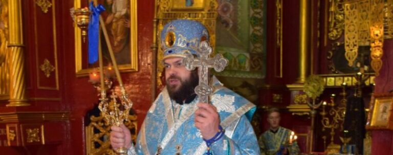 У Тернополі священики розважалися в нічному клубі з дівчатами та долучилися до масової бійки (ВІДЕО)
