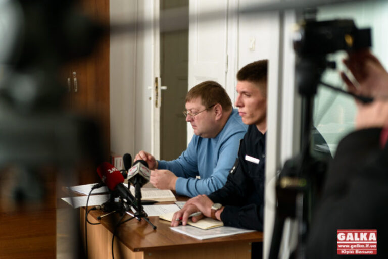Головному патрульному міста обрали запобіжний захід – у залі аплодували ухвалі суду (ФОТО)