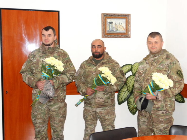 Прикарпатські податківці зустріли колег, які повернулися із зони АТО