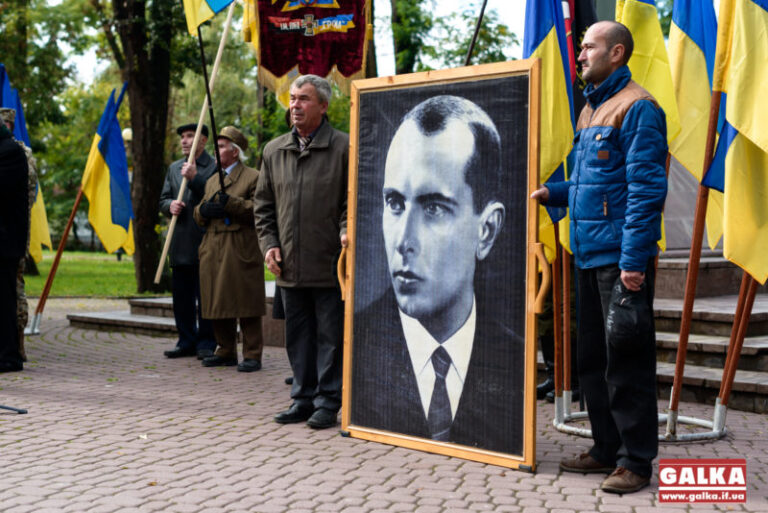 Суд Києва повернув проспектам Бандери і Шухевича старі радянські назви (ВІДЕО)