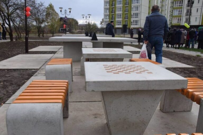 На Каскаді відкрили першу відпочинкову зону (ФОТО)