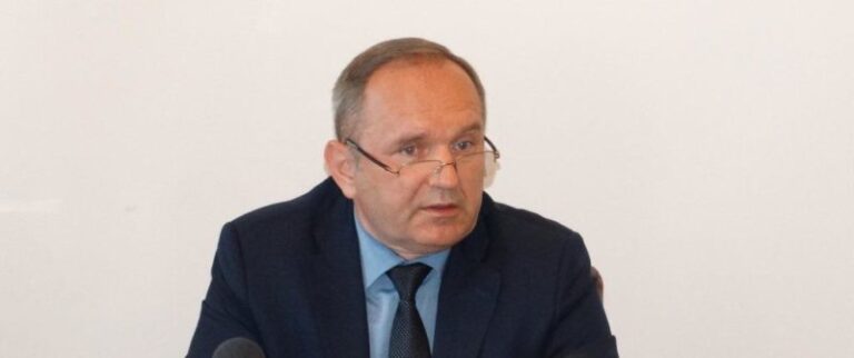 Старенька “Лада” і чотири квартири дружини, – декларація заступника начальника Івано-Франківської митниці