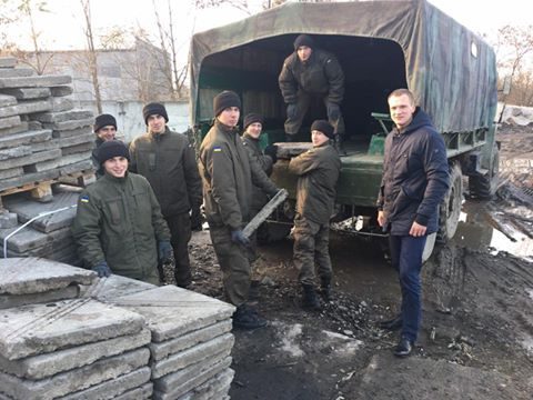 У Франківську покращують благоустрій території військової частини