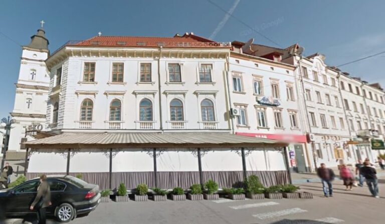 ТОП-5 найстарших житлових будинків Івано-Франківська (ФОТО)