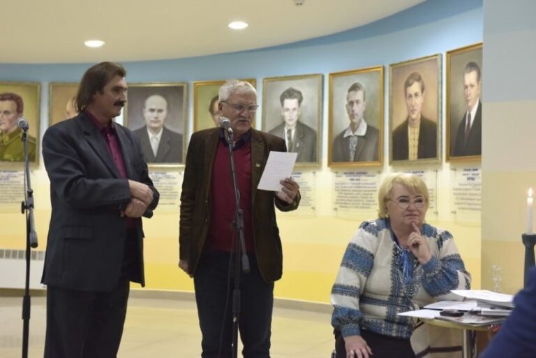 В Івано-Франківську нагородили лауреатів літературної премії Дорошенка (ФОТО)