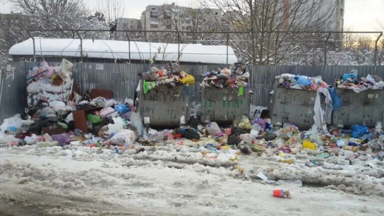 Виконком потайки збільшив плату за вивіз сміття. Утретє за каденцію Марцінківа