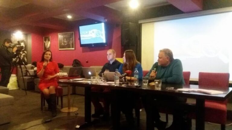 У Франківську обговорили, скільки грошей “під матрацом” у прикарпатських нардепів