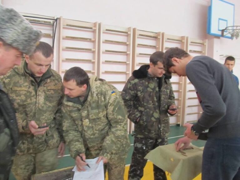 Школярі мірялися знаннями військової підготовки до Дня Збройних Сил (ФОТО)