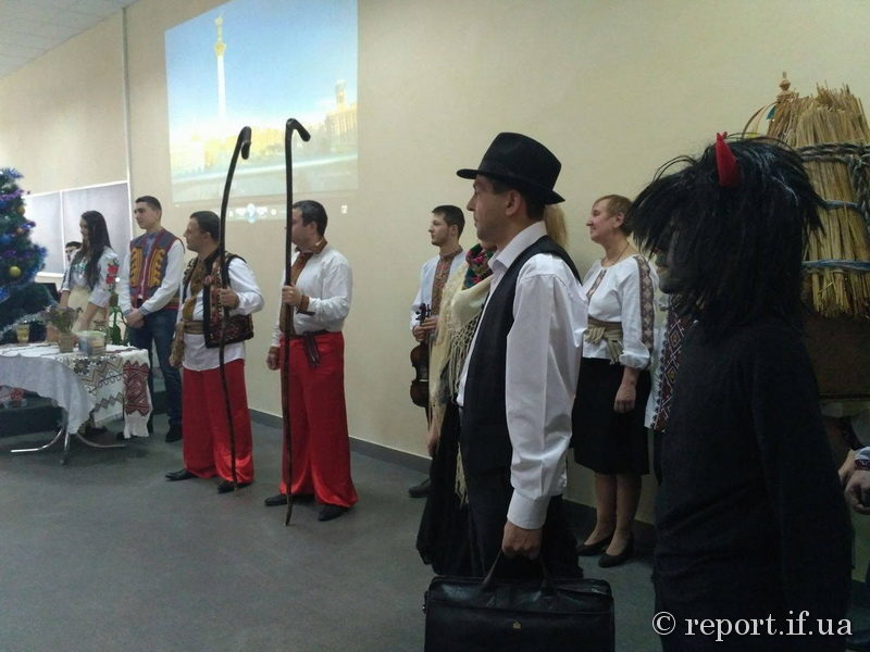 Вісім тисяч гривень для хворої студентки зібрав благодійний вертеп
