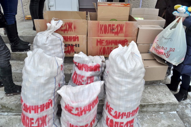 Продукти та медикаменти передали небайдужі вихованцям Надвірнянського будинку дитини (ФОТО)
