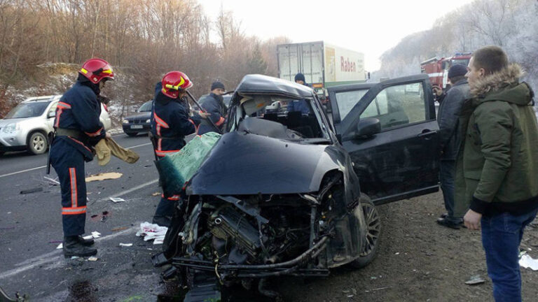У Галичі в ДТП загинула жінка (ФОТО)