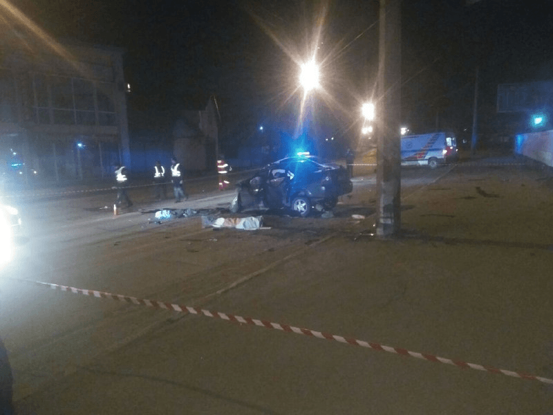 У смертельній ДТП на Івасюка постраждали молоді люди (ФОТОФАКТ)