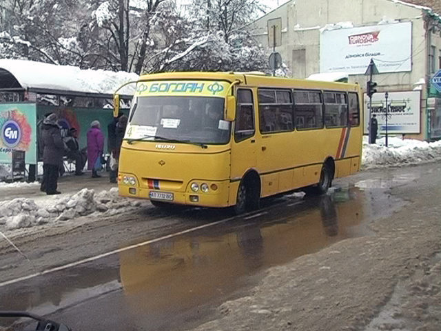 У Коломиї пільговики їздитимуть за талонами (ВІДЕО)
