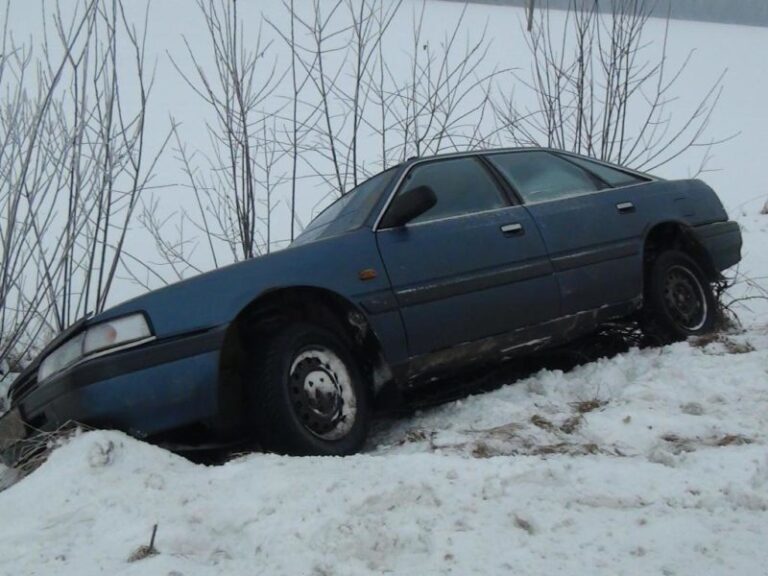 У Богородчанському районі три автівки з’їхали у кювет (ФОТОФАКТ)