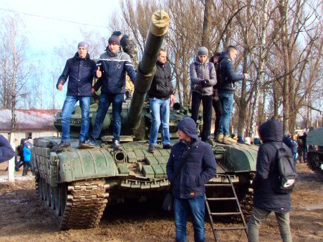 Десята штурмова бригада провела день відкритих дверей (ВІДЕО)