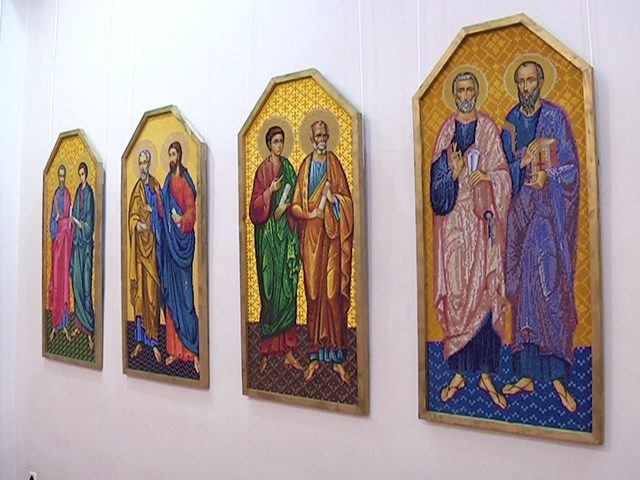 У Коломиї презентували унікальний вишиваний іконостас (ВІДЕО)