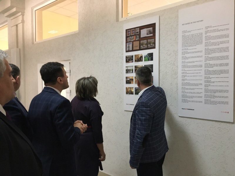 Франківцям презентували виставку про чеську “ікону модернізму” (ФОТО)