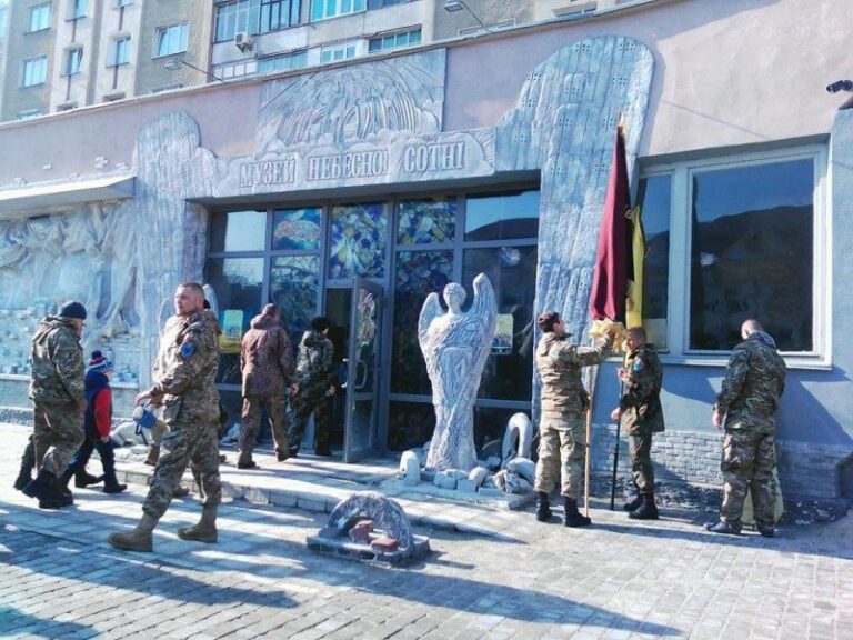 У Музеї Небесної Сотні  відзначають треті роковини Революції Гідності (ФОТО)