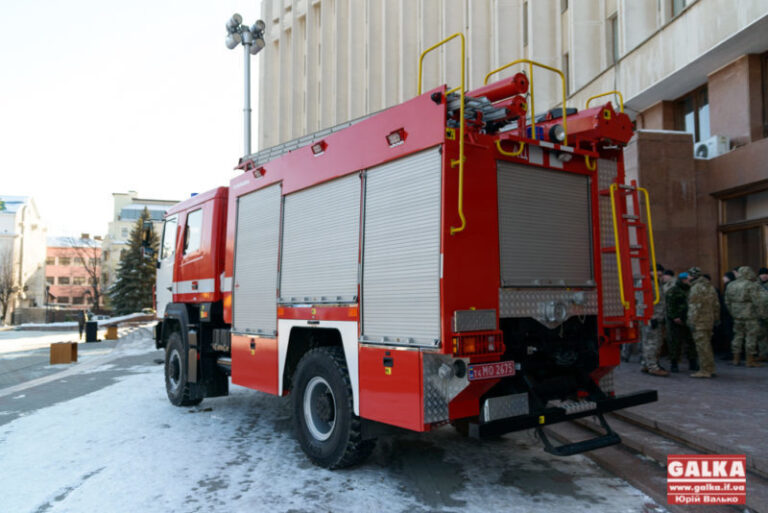 Івано-Франківській області  пообіцяли ще п’ять нових пожежних машин протягом 2017-ого року