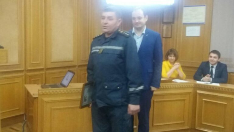 Нагородили франківських рятувальників, які під час пожежі врятували 7 людей (ФОТОФАКТ)